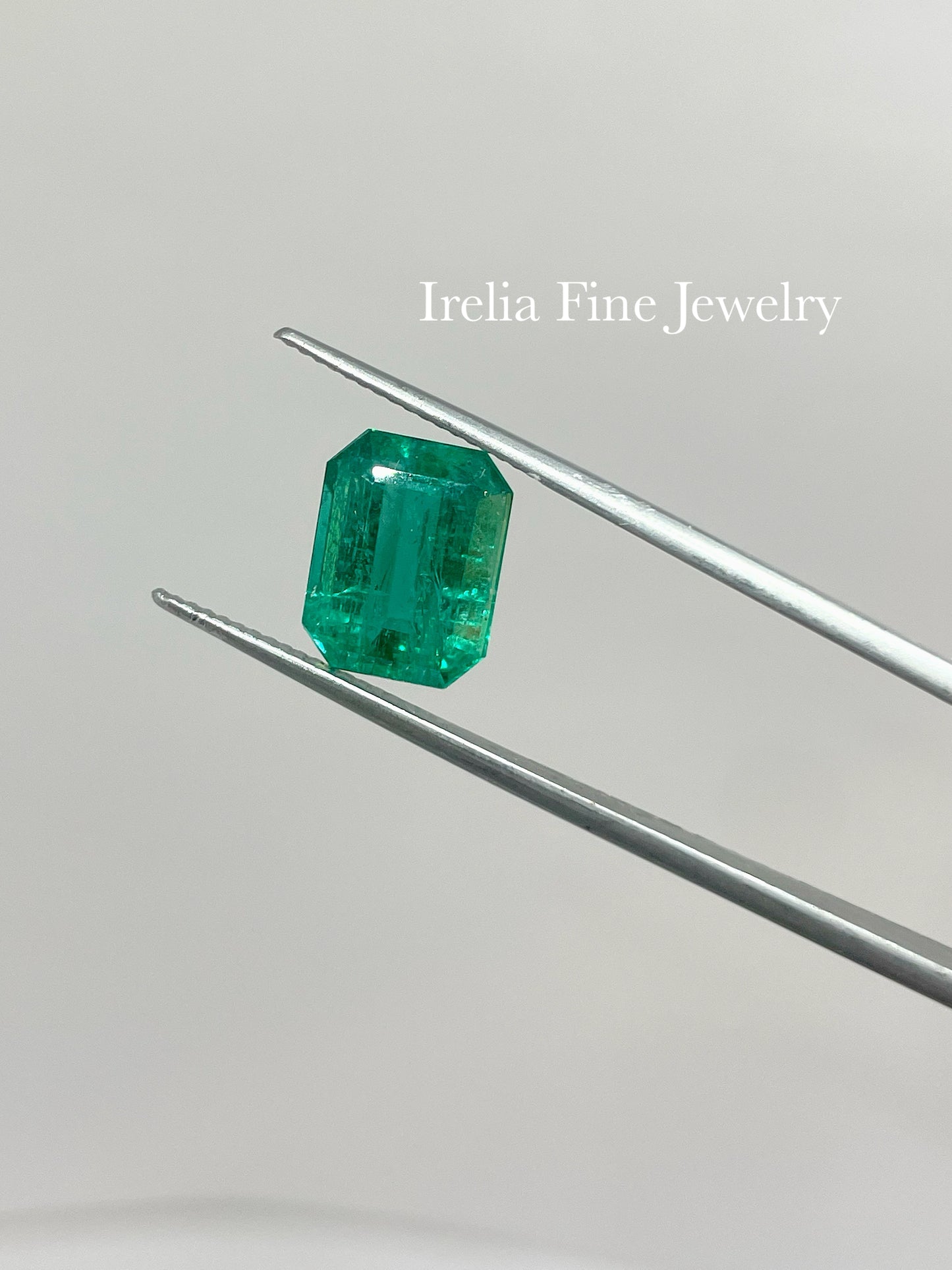 2.07 carat Natural Emerald Gemstone , Size Size 7.32 x 7.37 x 6.10 mm